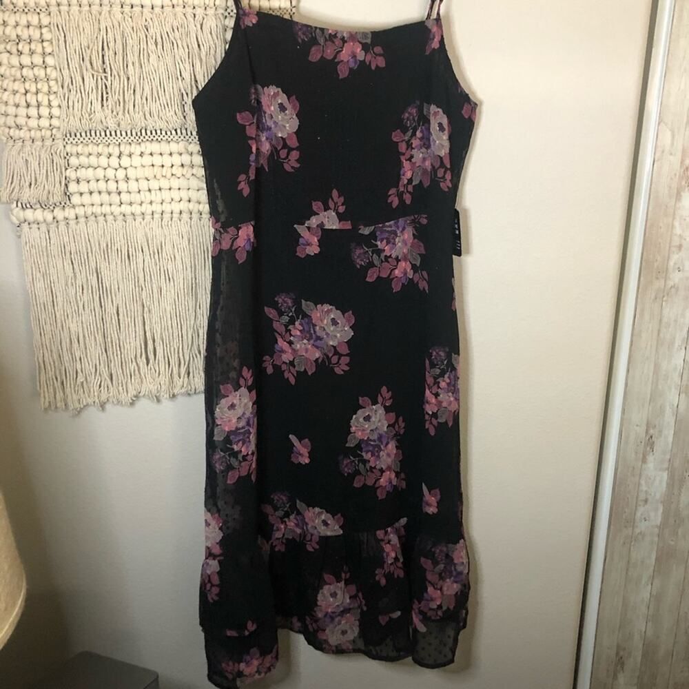 Express Black Floral Clip Dot Tiered Midi Dress - Picture 4 of 12